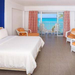 Grand Decameron Montego Beach, A Trademark All-Inclusive Resort